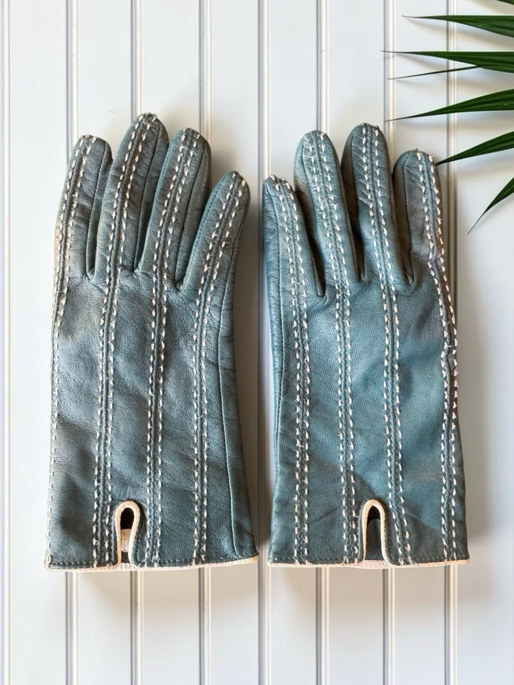 Merona Teal Blue Faux Leather Gloves White Contrast Stitching S/M